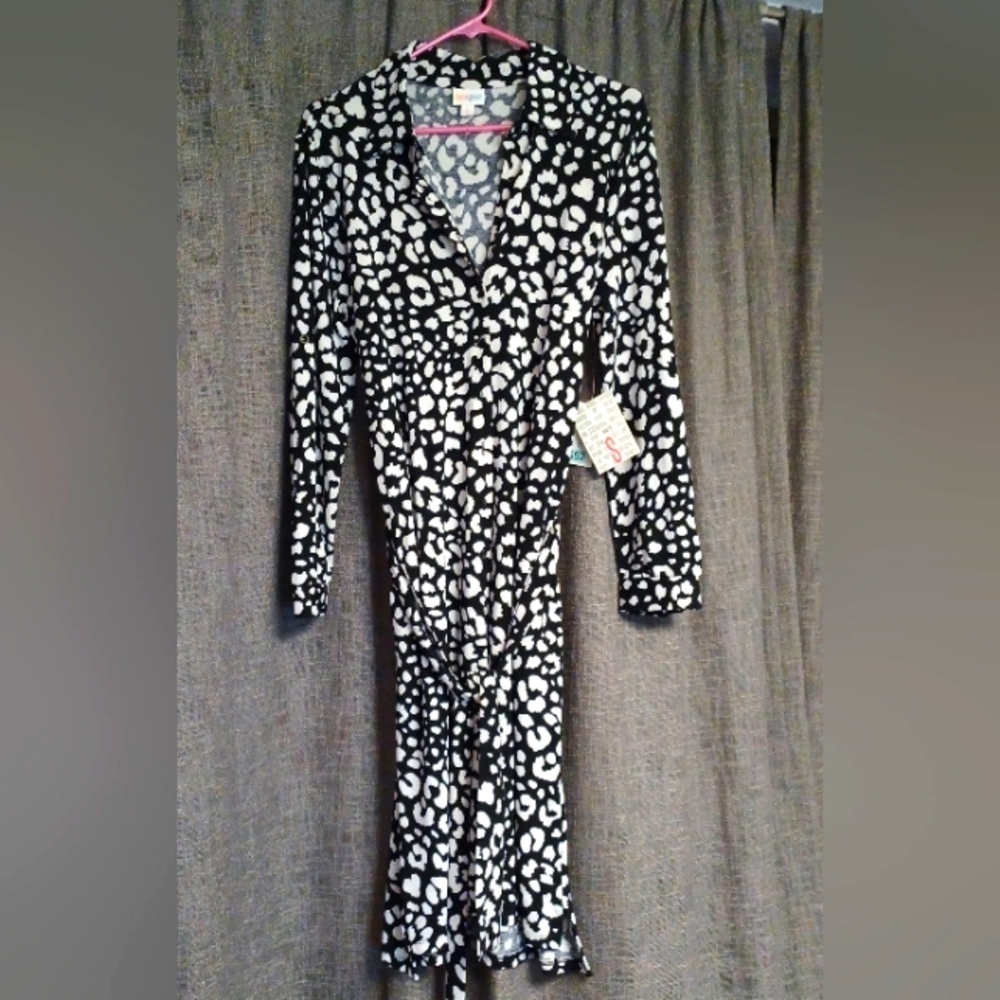 LAST CHANCE..LuLaRoe Black and White Animal Print Ellie Dress